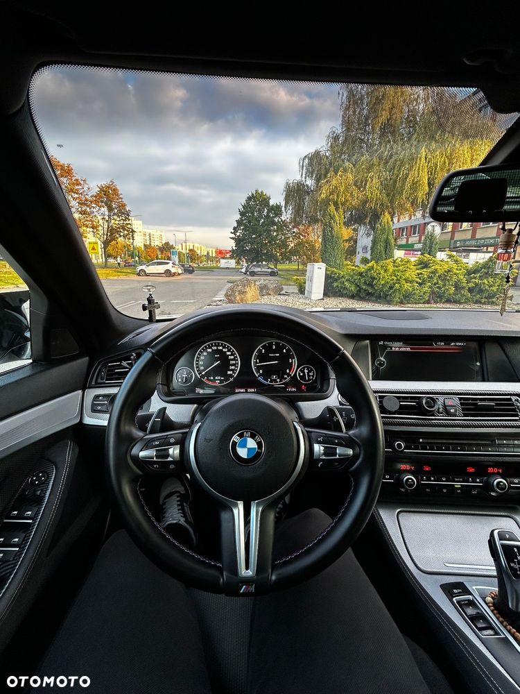 BMW Seria 5 530d Touring - 24