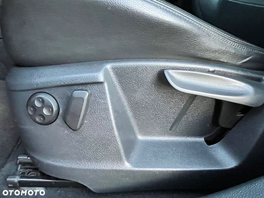 Volkswagen Sharan 2.0 TDI Highline DSG - 14