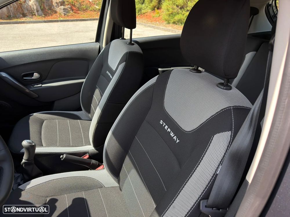 Dacia Sandero Stepway TCe 100 Prestige - 21