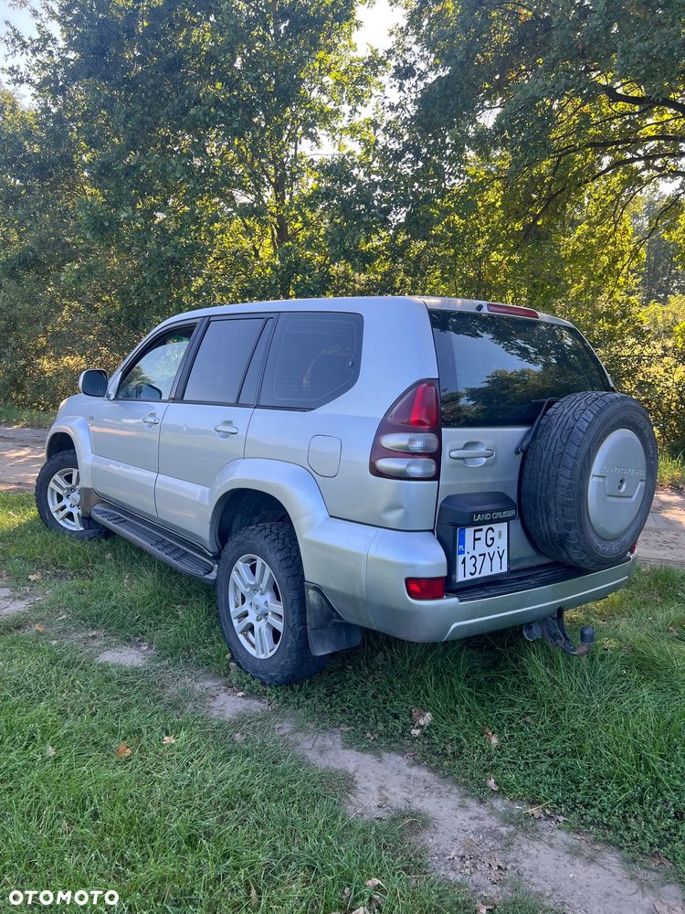 Toyota Land Cruiser - 3