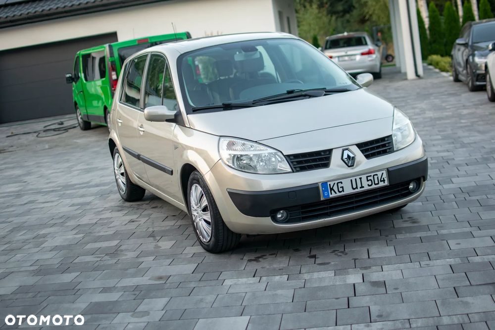 Renault Scenic - 32