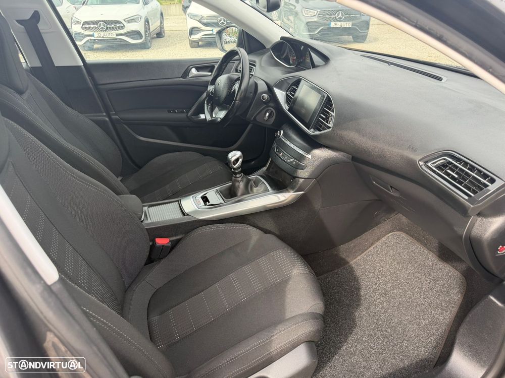 Peugeot 308 1.6 BlueHDi Allure J17 - 10