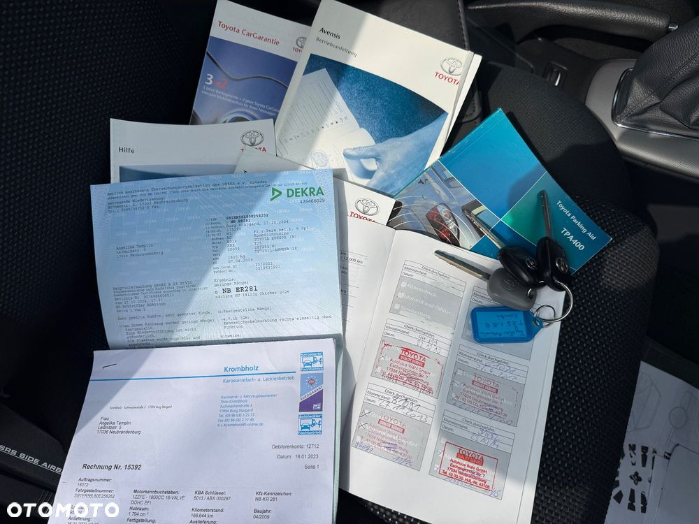 Toyota Avensis 1.8 VVT-i Combi - 34