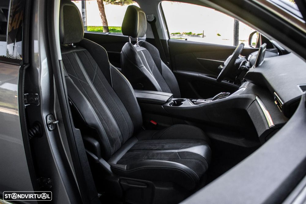 Peugeot 5008 BlueHDI 130 EAT8 Crossway - 24