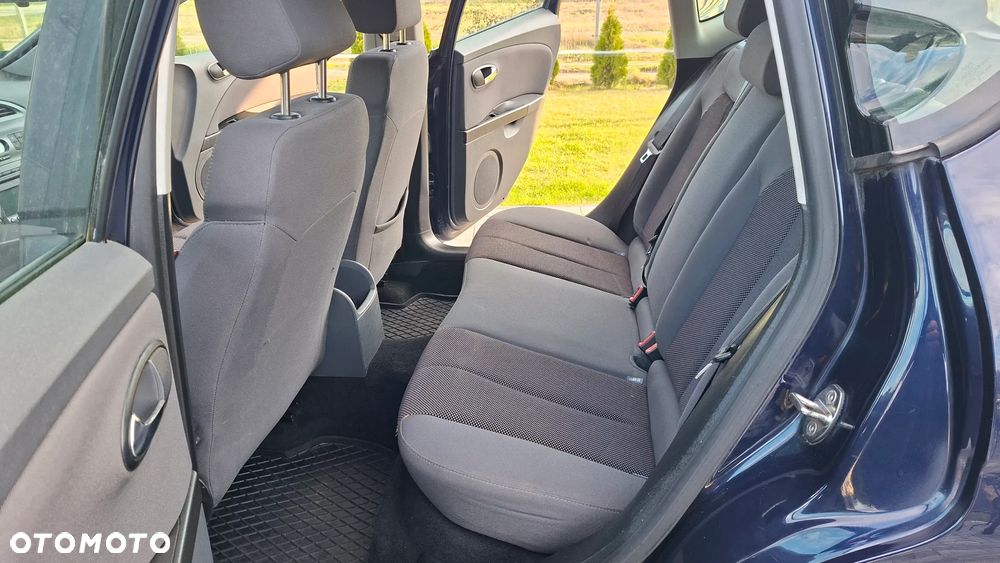 Seat Leon 1.6 Reference - 9