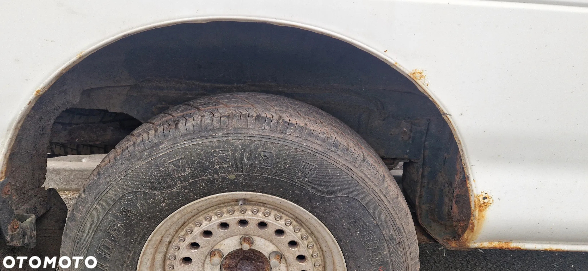 Mitsubishi L400 - 15