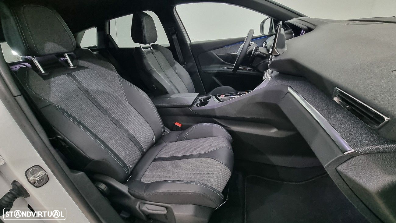 Peugeot 3008 1.2 PureTech Allure Pack EAT8 - 13