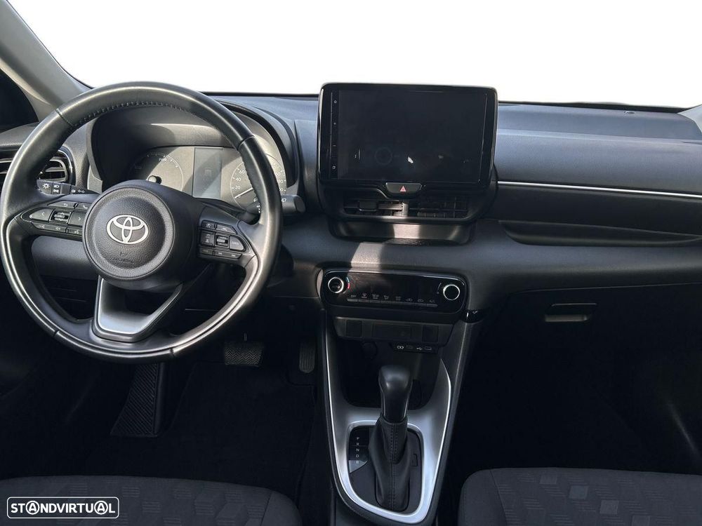 Toyota Yaris - 8