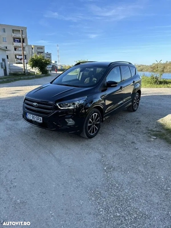 Ford Kuga 2.0 TDCi 4x4 Aut. ST-Line - 4