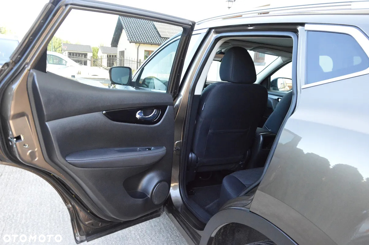 Nissan Qashqai 1.6 DCi N-Connecta EU6 - 28