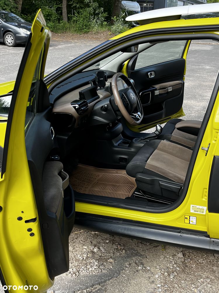 Citroën C4 Cactus 1.2 PureTech Shine Edition S&S - 26
