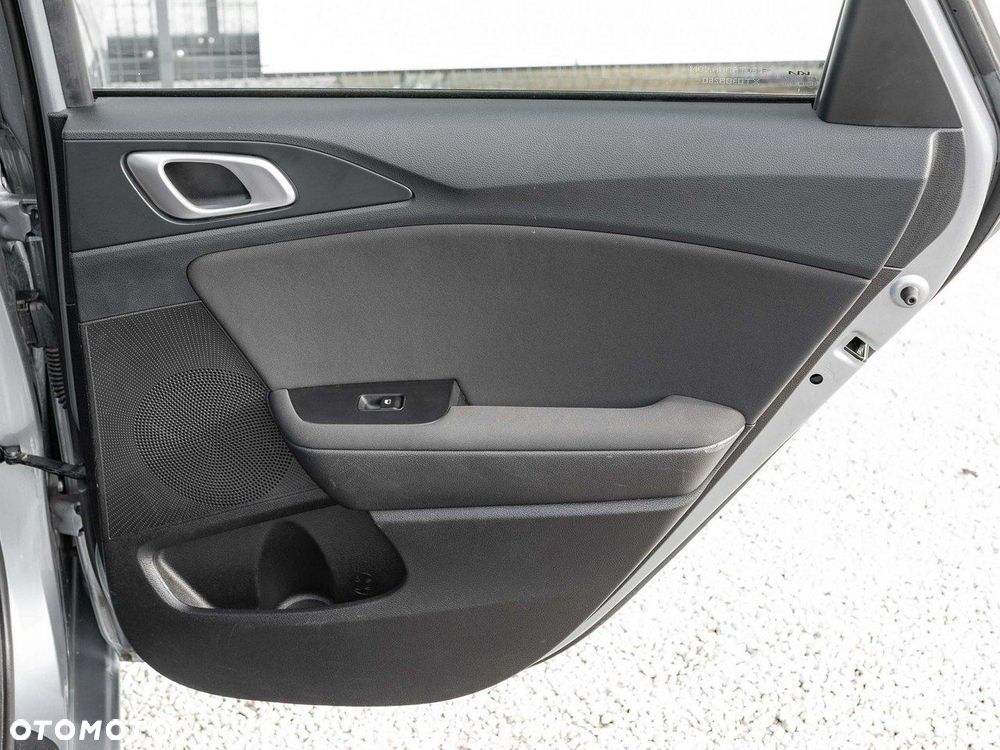 Kia Ceed 1.5 T-GDI M DCT - 25