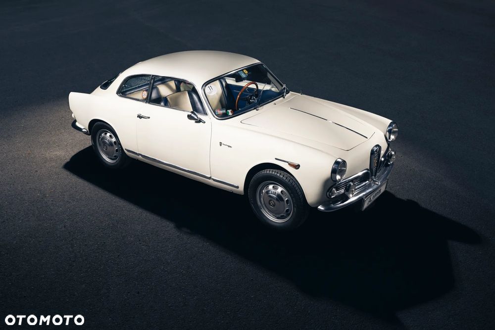 Alfa Romeo Giulietta - 1