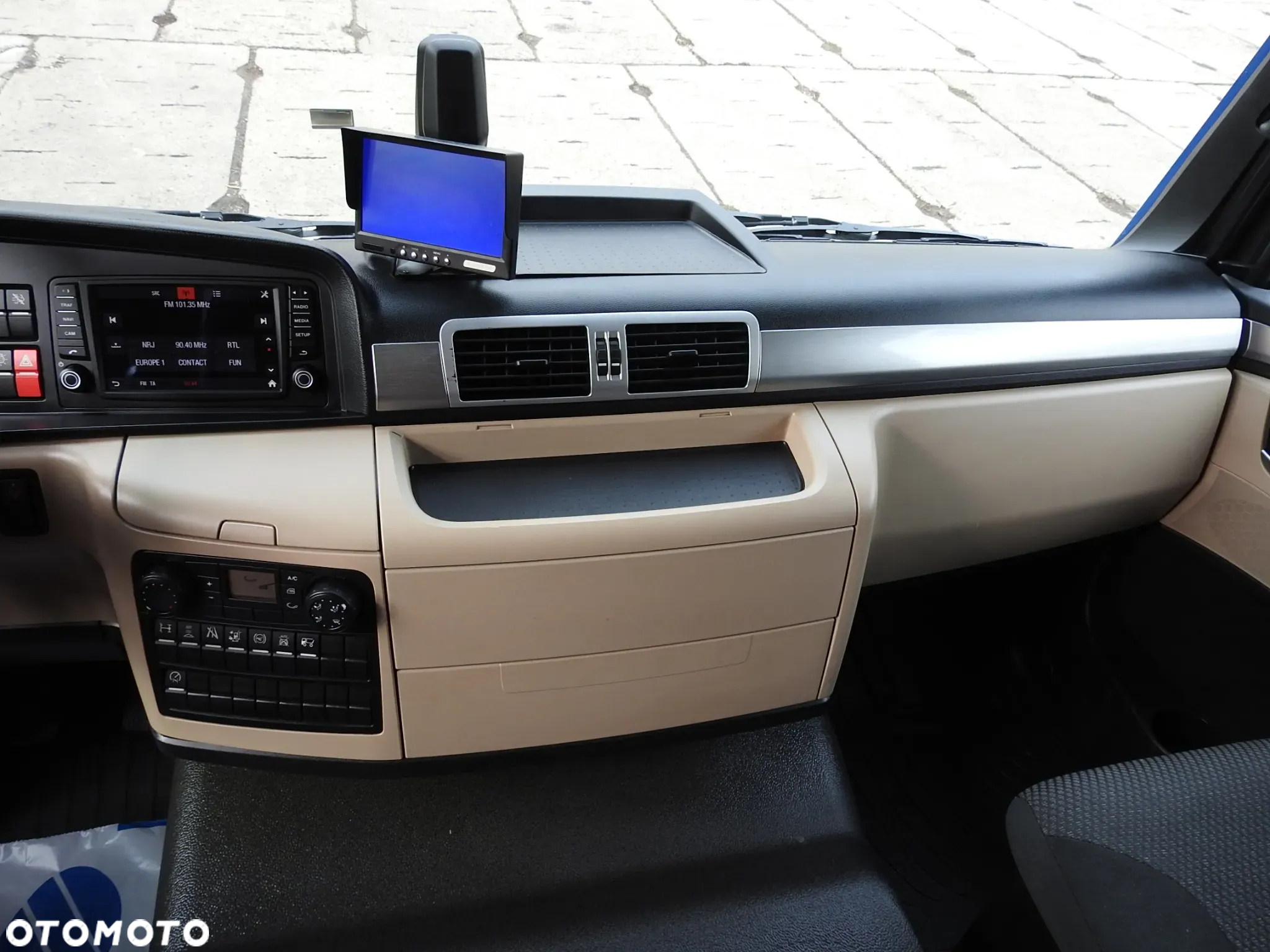 MAN TGL 12.220 KONTENER WINDA 18 PALET TEMPOMAT KLIMATYZACJA PNEUMATYKA AUTOMAT BLIŹNIACZE KOŁA 220KM [ 360381 ] - 33