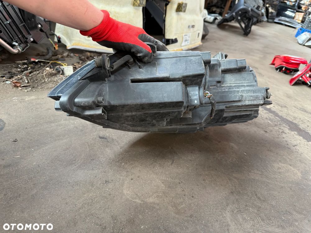 VW JETTA 6 A6 5C6 LAMPA PRAWA PRZÓD PRZEDNIA KOMPLETNA EUROPA - 3