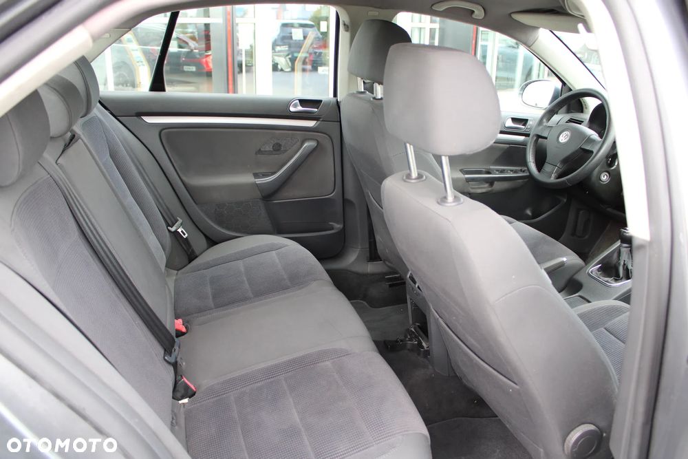 Volkswagen Jetta 1.9 TDI Comfortline - 13