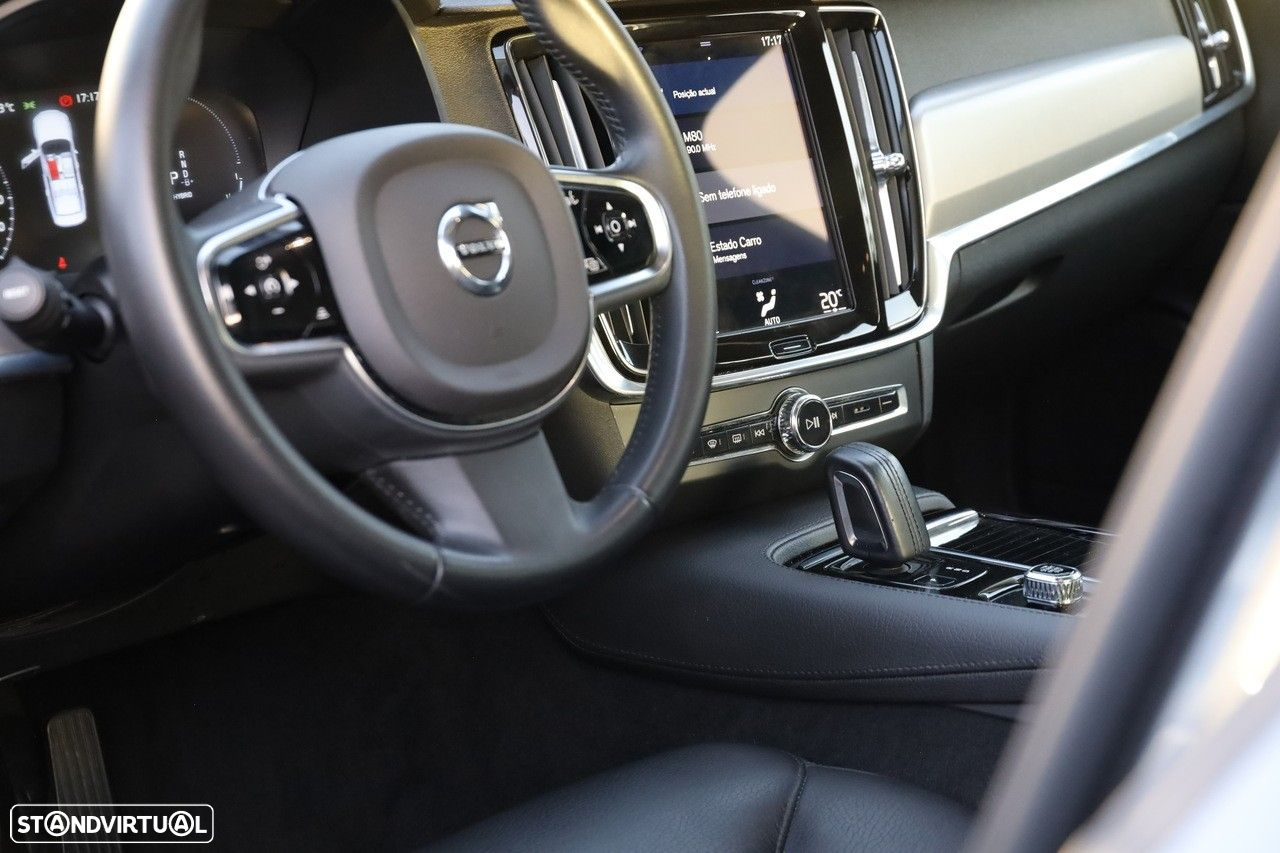 Volvo S90 2.0 T8 Momentum Plus AWD Geartronic - 13
