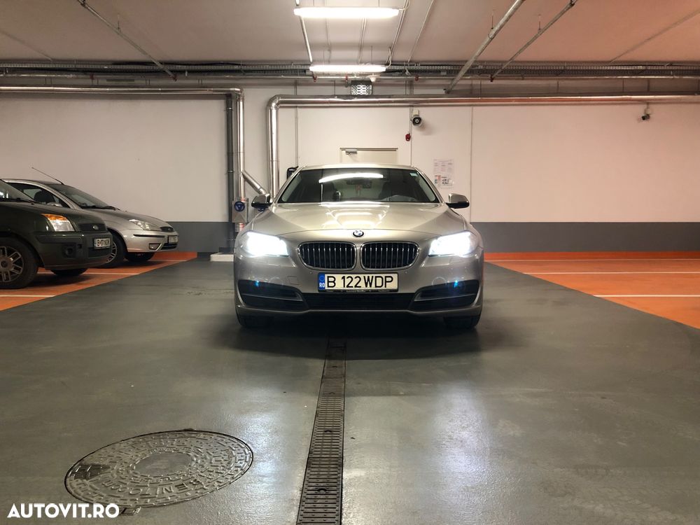 BMW Seria 5 525d xDrive AT - 1