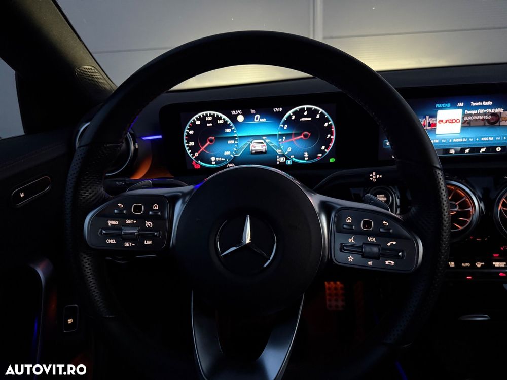 Mercedes-Benz CLA 180 7G-DCT AMG Line - 23