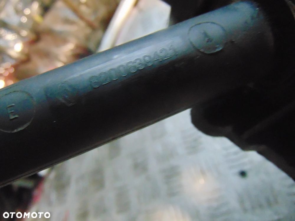 Pokrywa zaworów clio 3 1,2 16 v - 3