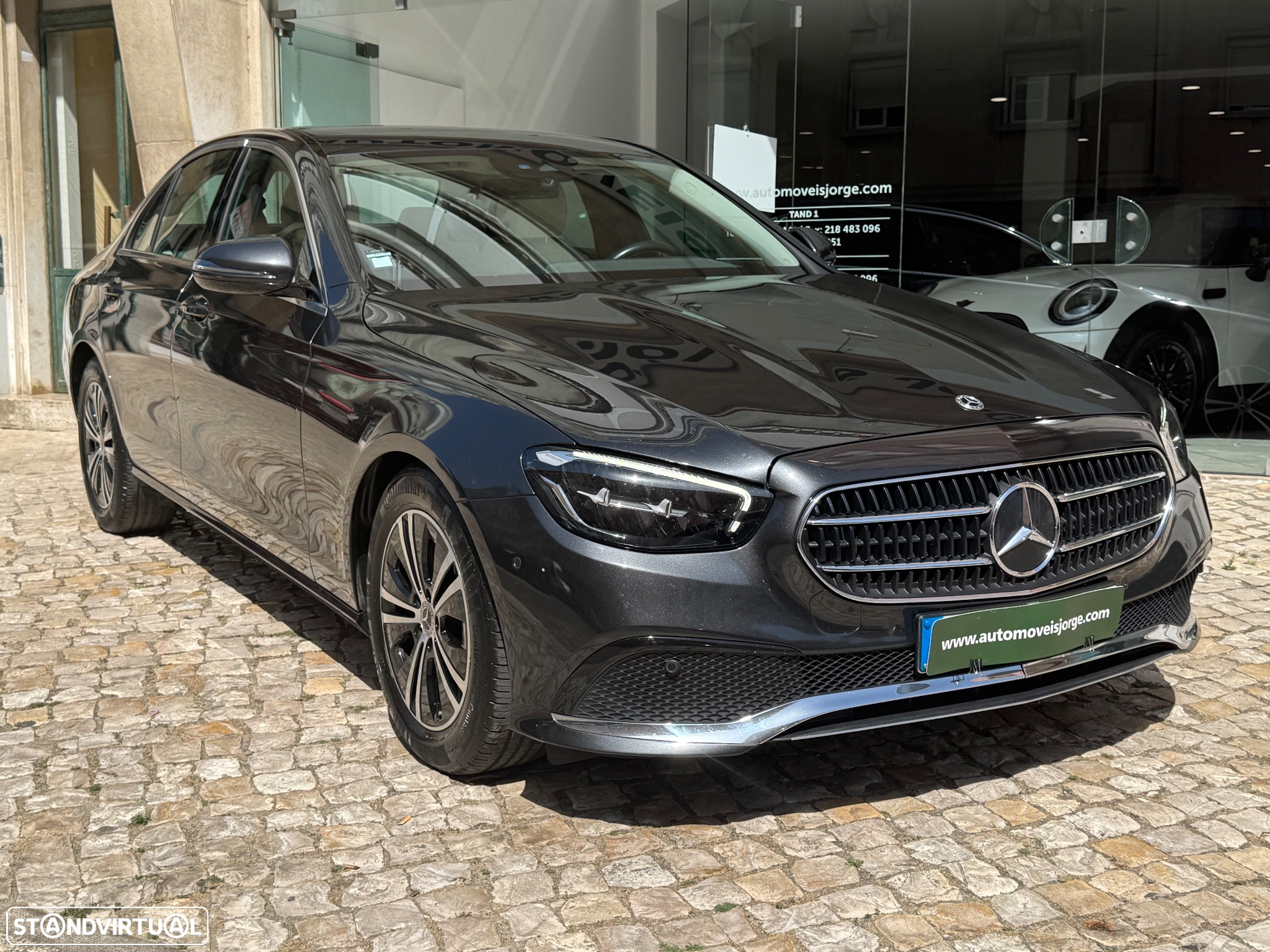 Mercedes-Benz E 220 d Avantgarde - 2