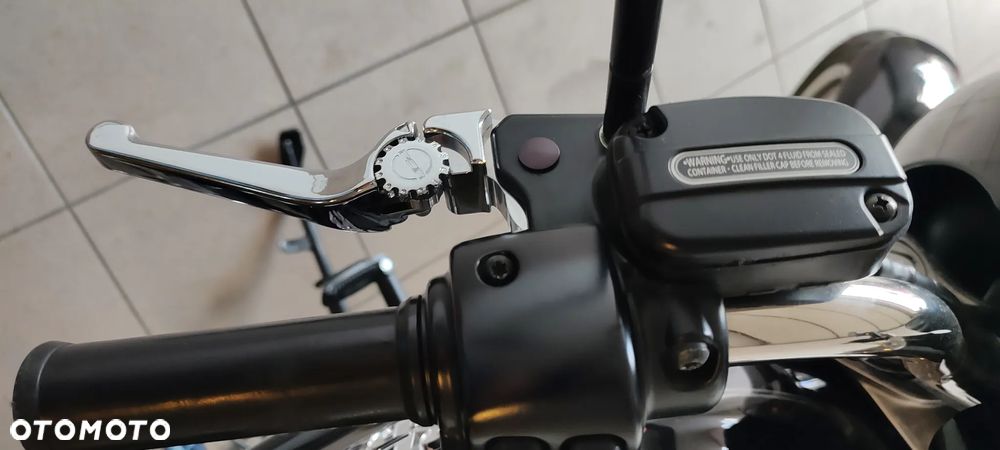 Harley-Davidson V-Rod Night Rod - 3