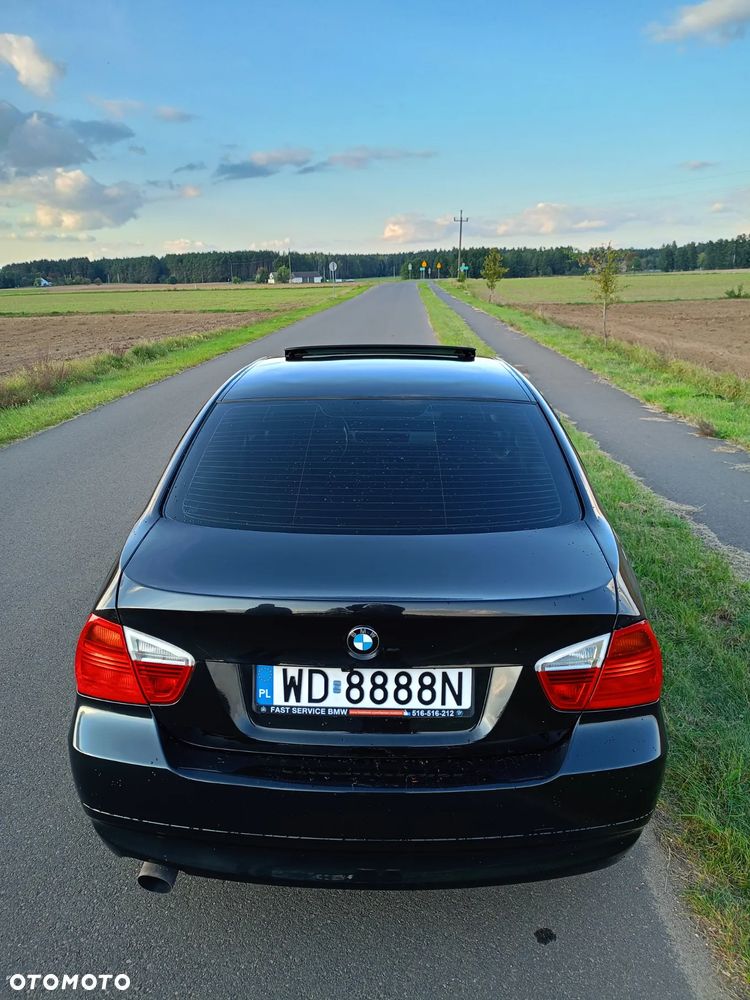 BMW Seria 3 318i - 9