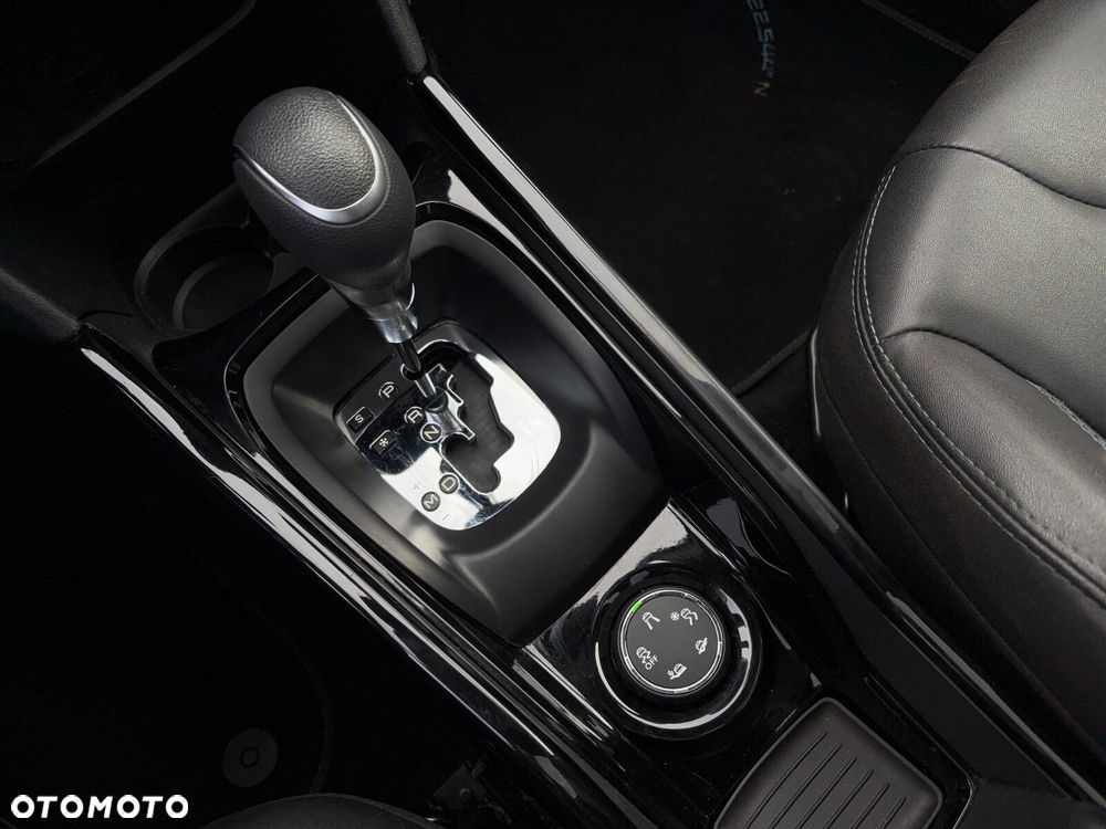 Peugeot 2008 1.2 Pure Tech Crossway S&S EAT6 - 19