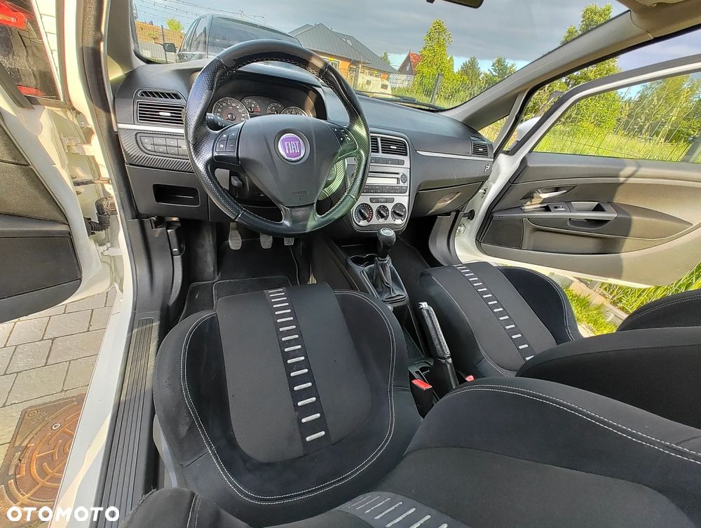 Fiat Grande Punto 1.4 T-Jet 16V Sport - 29