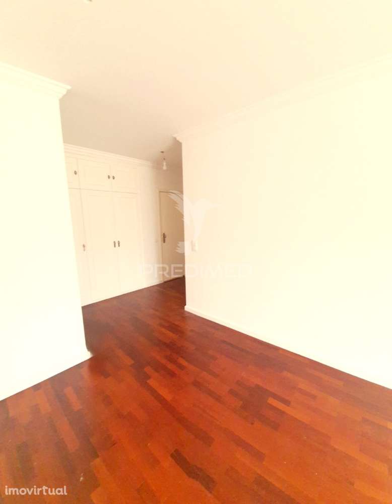 Apartamento T2 no Porto - Grande imagem: 3/20