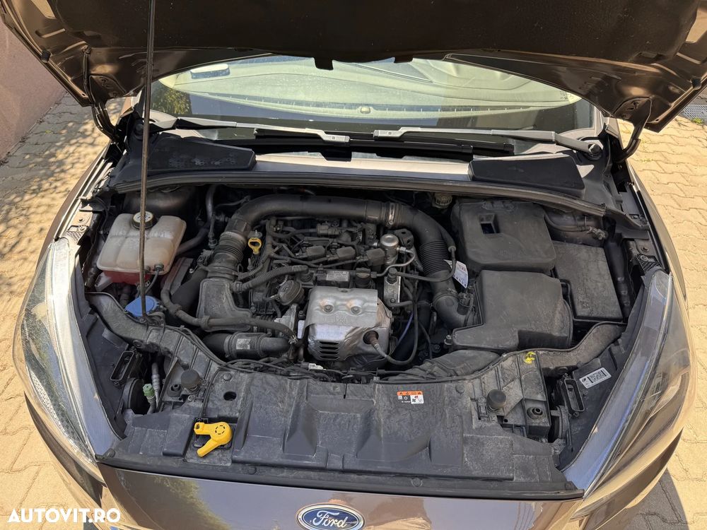 Ford Focus 1.0 EcoBoost Titanium - 10