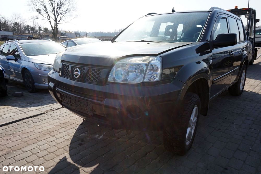 NISSAN X-TRAIL T30 I 2006 KH3 2.0 16V QR20DE 140KM 2WD MT5 CZARNY na części - 1