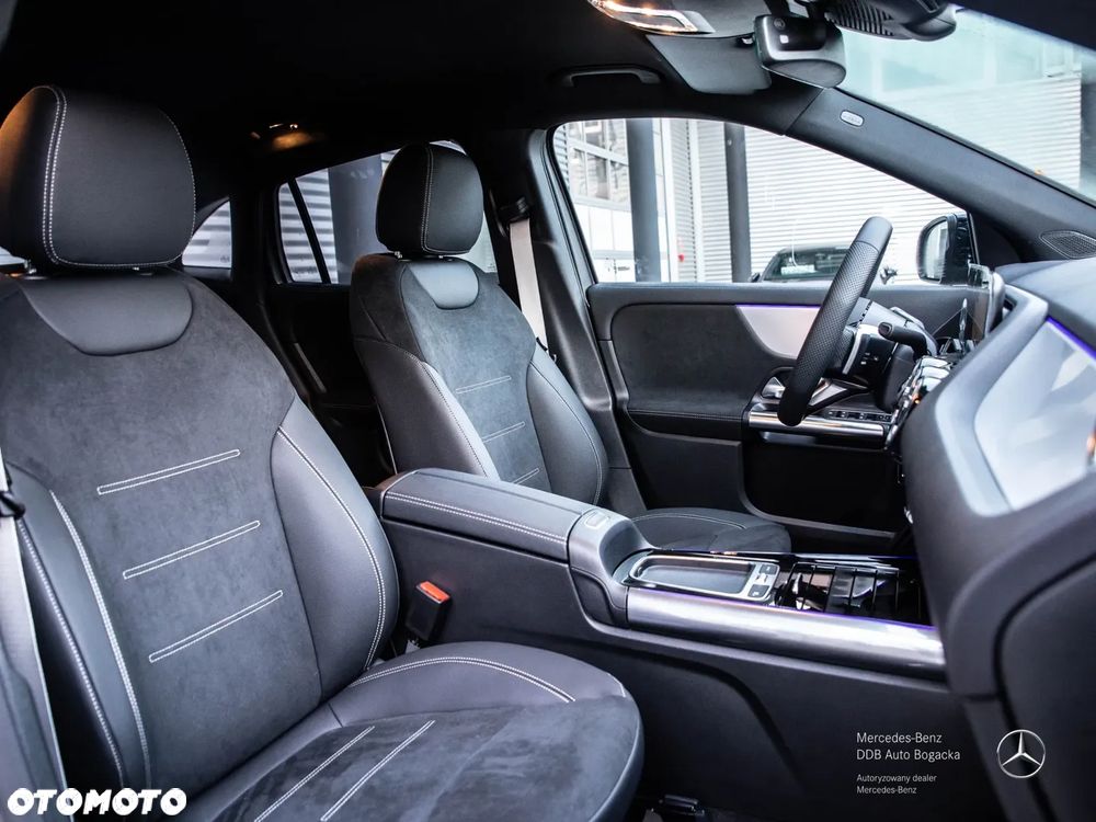 Mercedes-Benz GLA 250 e PHEV AMG Line 8G-DCT - 8