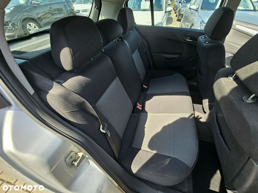 Opel Astra 1.6 Essentia Easytronic - 30