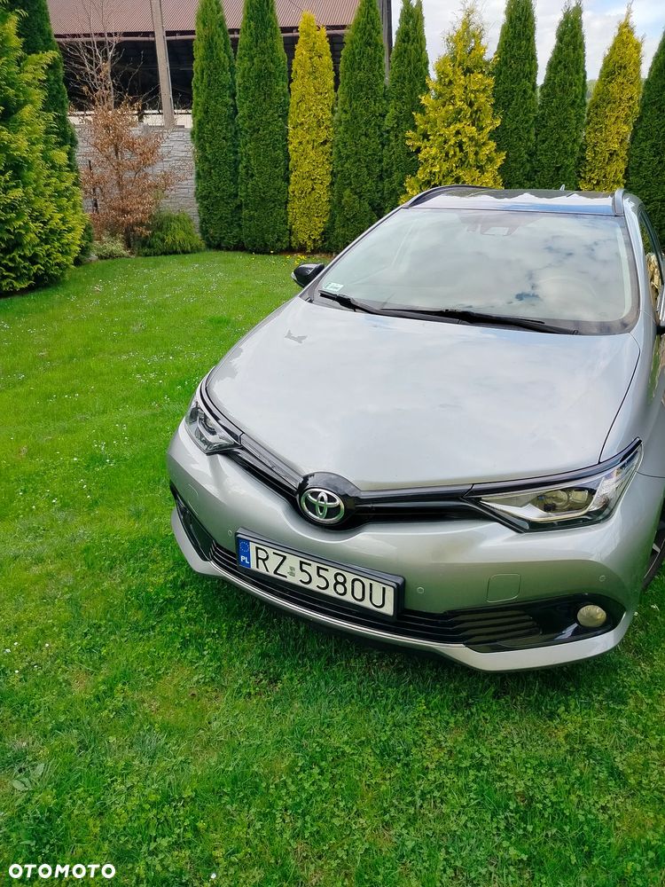 Toyota Auris 1.6 Selection - 12