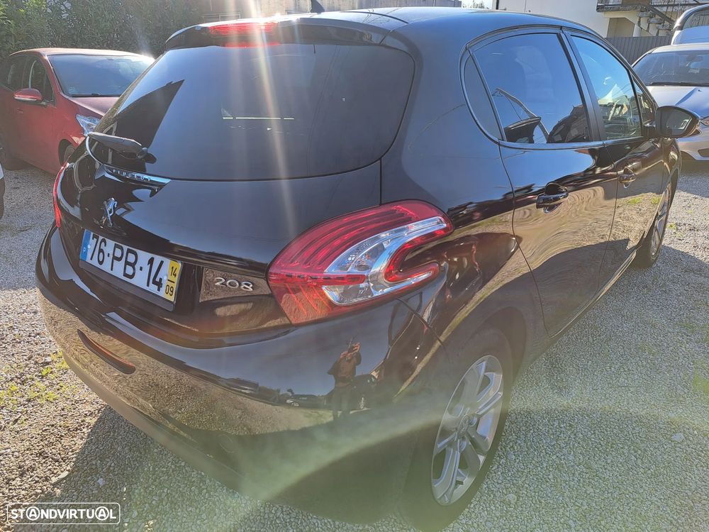 Peugeot 208 1.4 HDi SE Style - 3