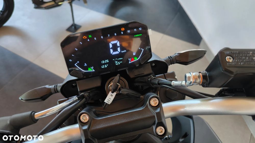 VOGE R125 - 5