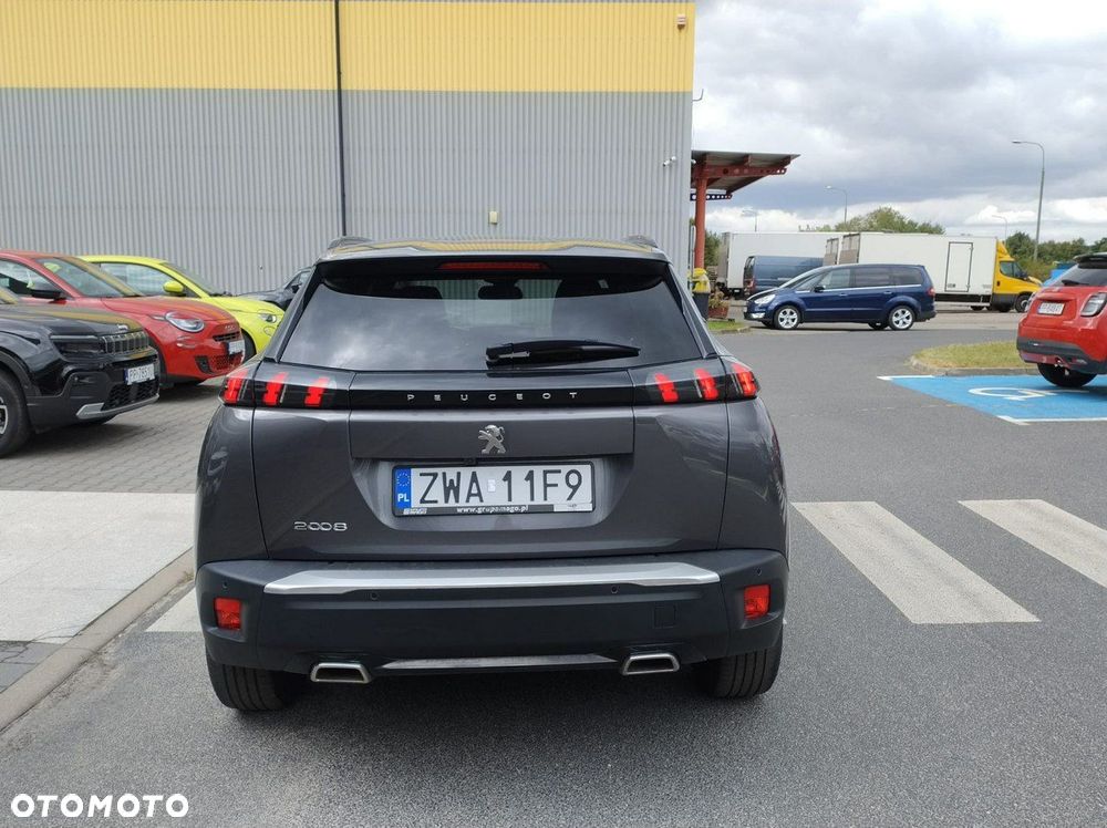 Peugeot 2008 - 4