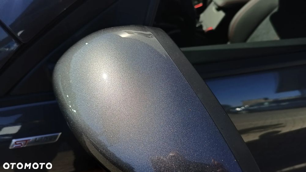 Ford Kuga 2.5 FHEV AWD ST-Line X - 19