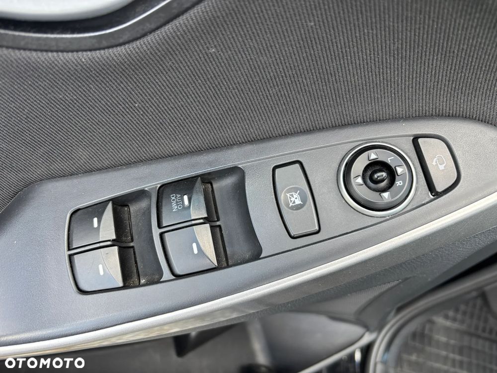 Hyundai i30 Kombi 1.6 CRDI Select - 26