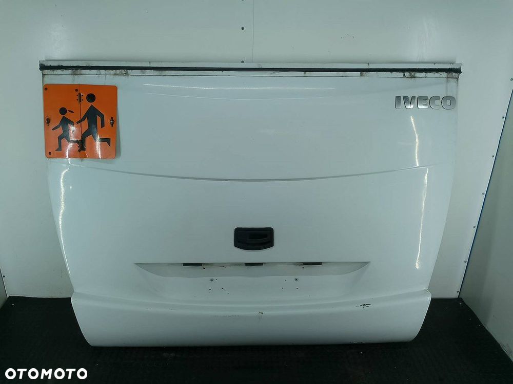 KLAPA BAGAŻNIKA IVECO DAILY Tourus 24 - 1