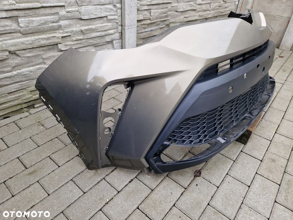 Zderzak Toyota Chr ch-r lift na 4 pdc - 2