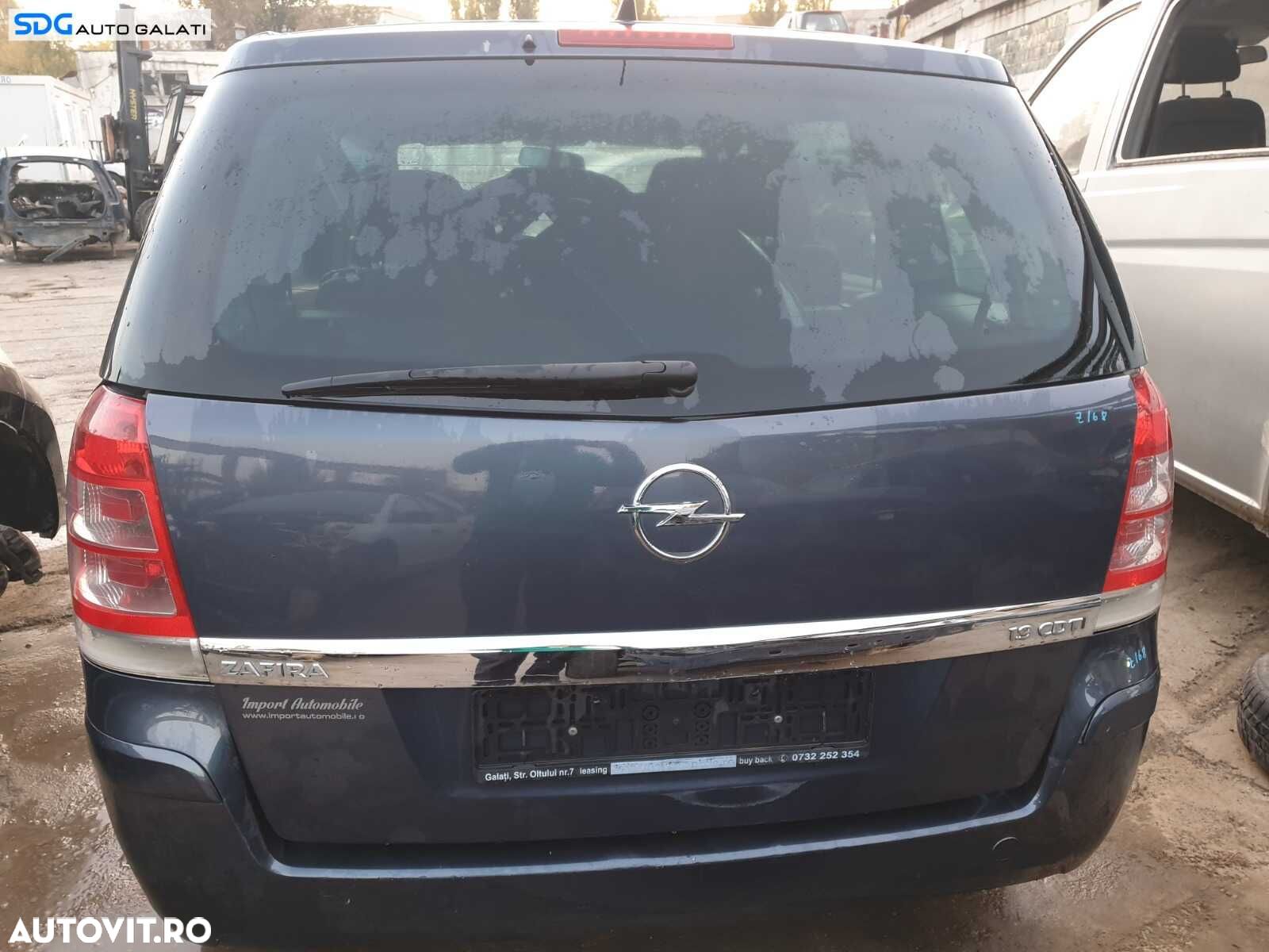 Stop Auxiliar Central de pe Hayon Haion Portbagaj Opel Zafira B 2005 - 2011 - 1