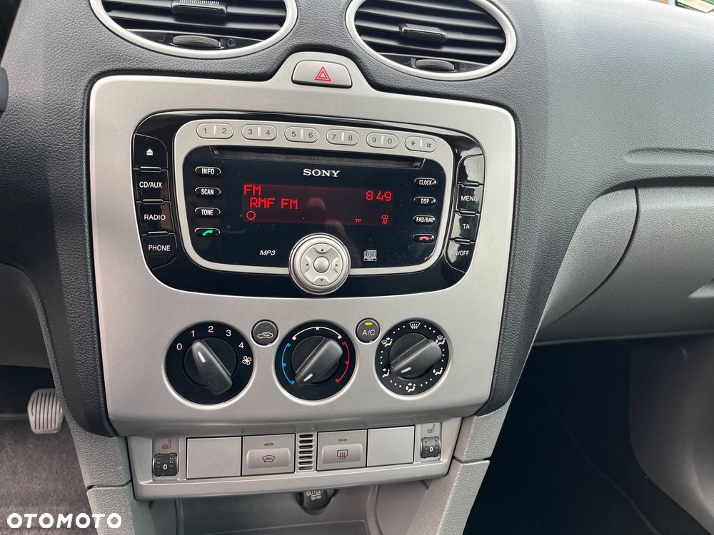 Ford Focus 1.6 Ti-VCT Trend + - 23