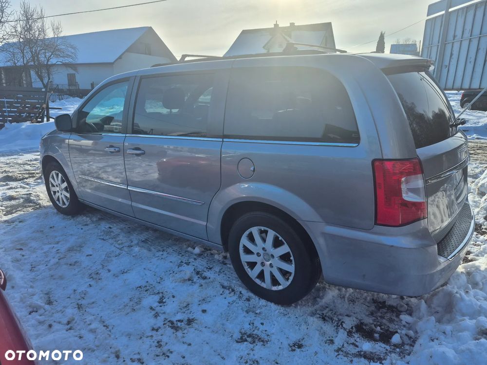 Chrysler Town & Country 3.6 Limited - 5