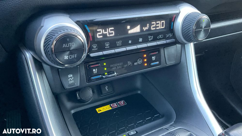 Toyota RAV4 2.5 VVT-iE 4x4 Luxury Premium - 39