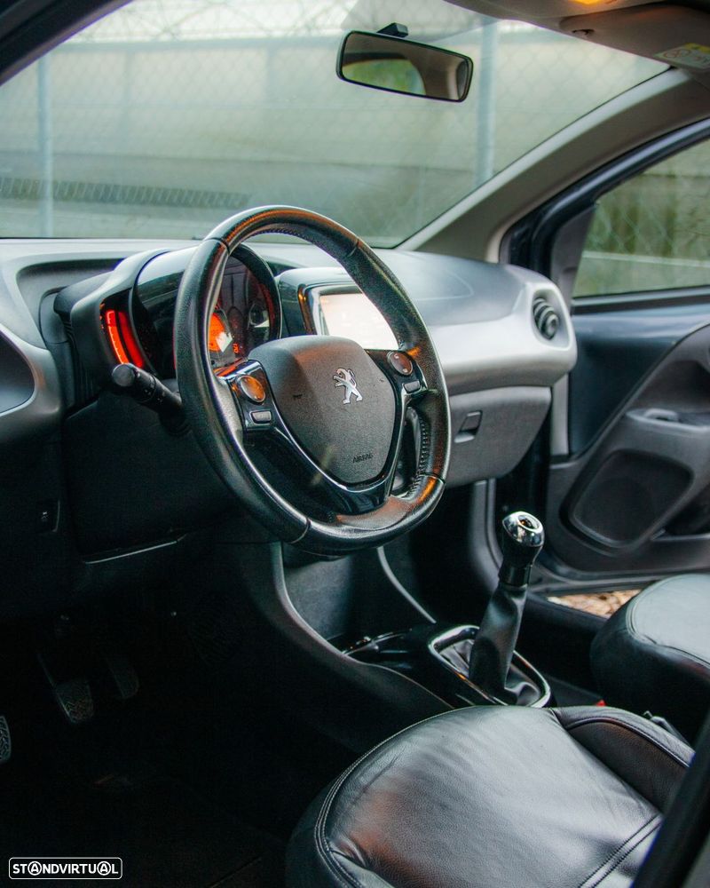Peugeot 108 1.2 PureTech Allure - 4