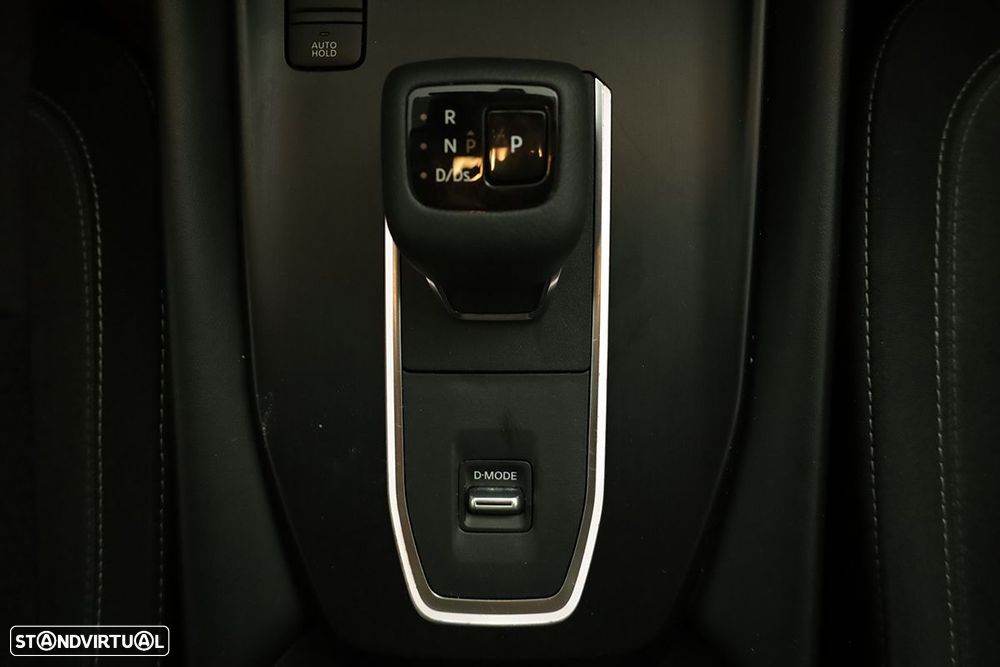 Nissan Qashqai 1.3 DIG-T N-Connecta LED Xtronic - 14