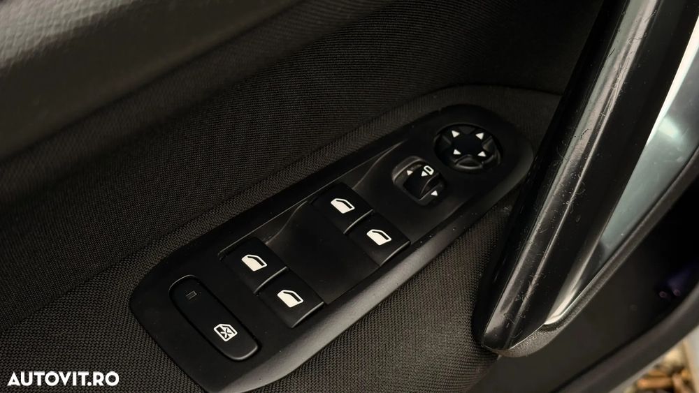 Peugeot 308 SW BlueHDi 120 Stop & Start Style - 24