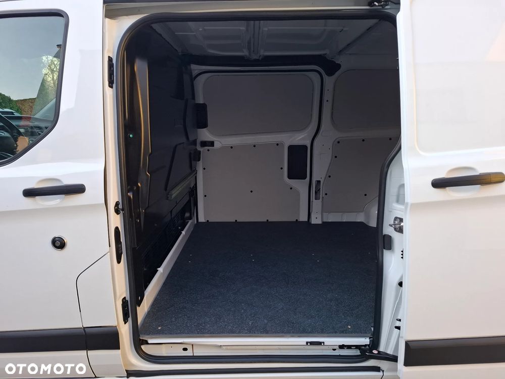 Ford TRANSIT CUSTOM - 18